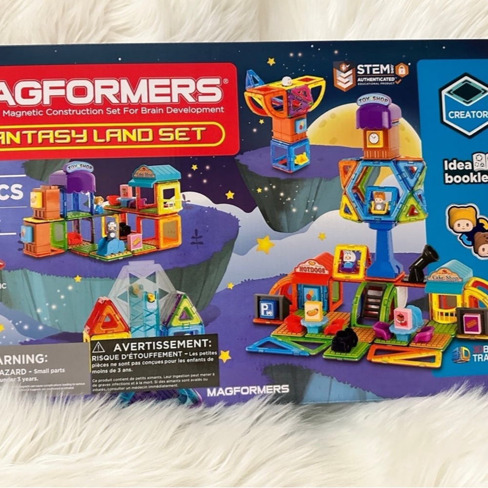 Magformers Fantasy Land Ultimate Theme Park Building Toy.